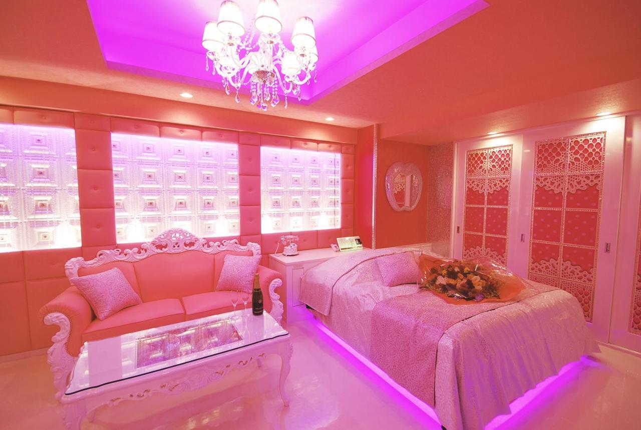Sara Kinshicho (adults Only) Hotel del amor